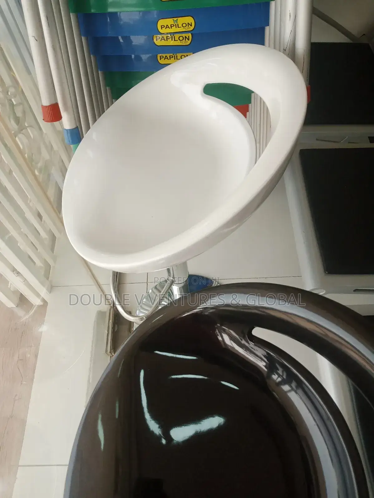 General Bar Stool