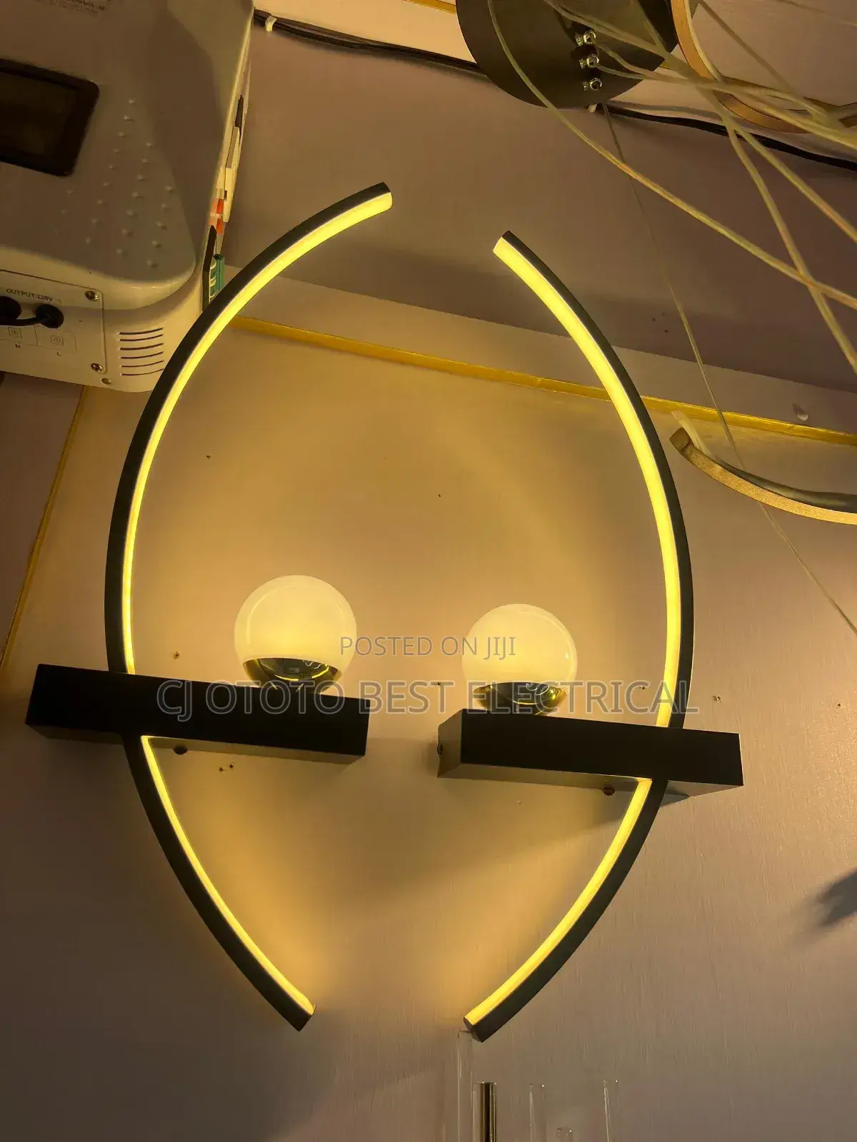 Best Interiors Luxury Wall Bracket Light