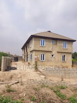 12bdrm Block of Flats in Parkview, Ikorodu for sale