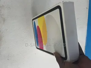 New Apple iPad (2022) 64 GB Silver