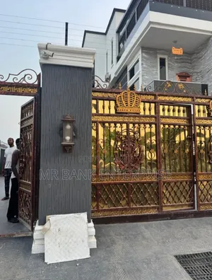 2bdrm Apartment in Amuwo-Odofin for sale