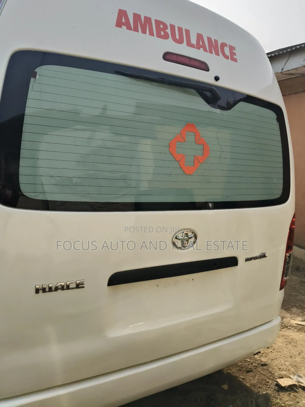 Toyota HiAce 2016