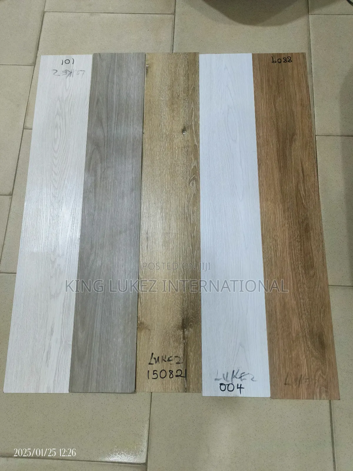 Vinyl Rubber Wooden Tile