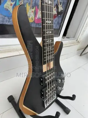Bullfighter 5 Strings Active Bass Guitar
