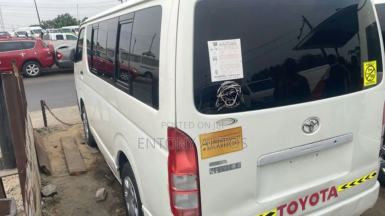 Toyota HiAce 2008 White