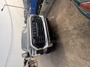 Toyota Tundra 2009 Upgrade to 2024 Front and Back Upgrade