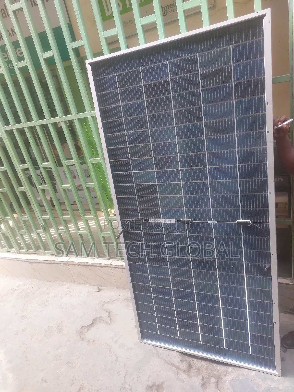 550watts Solar Panels