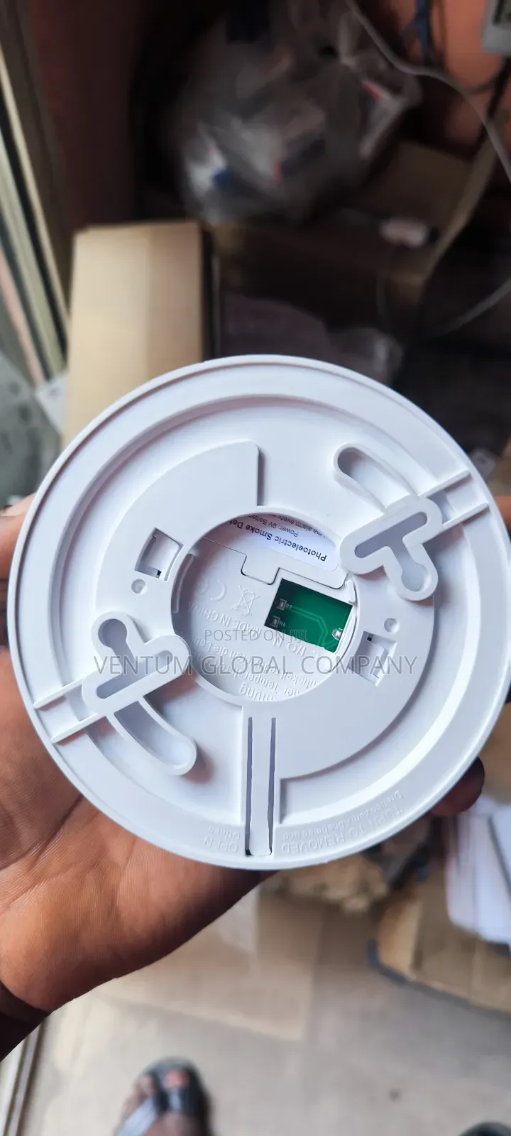 Smoke Detector Battery and Electricity
