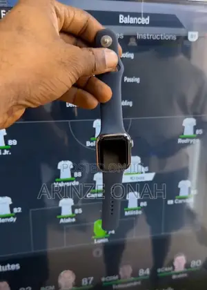 Photo - Apple Iwatch Series 8