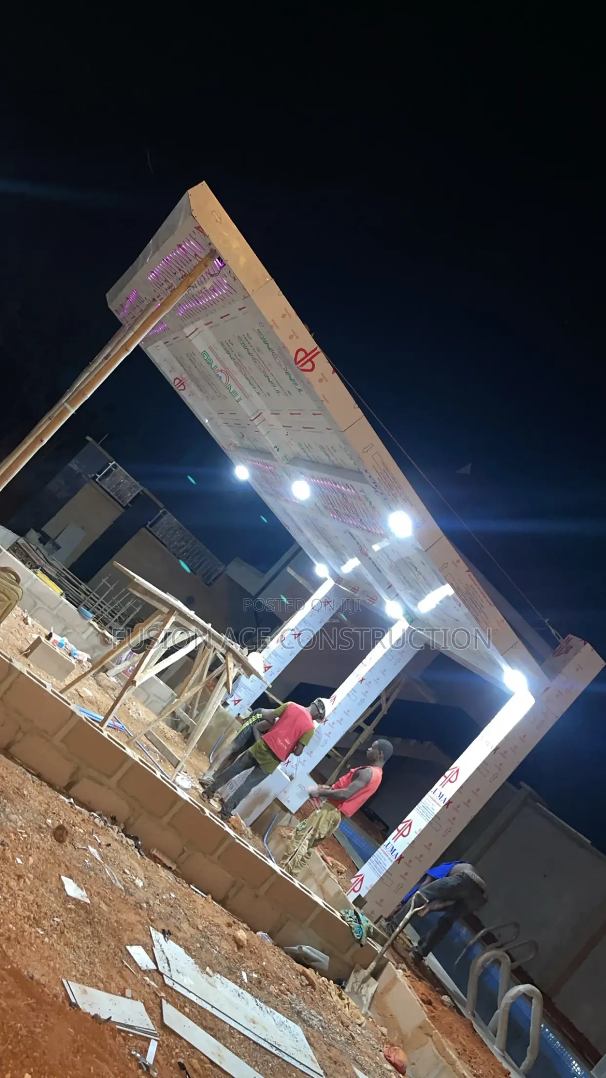 Modern Lightning Laser Cut Carport Cladded With Alucoboard