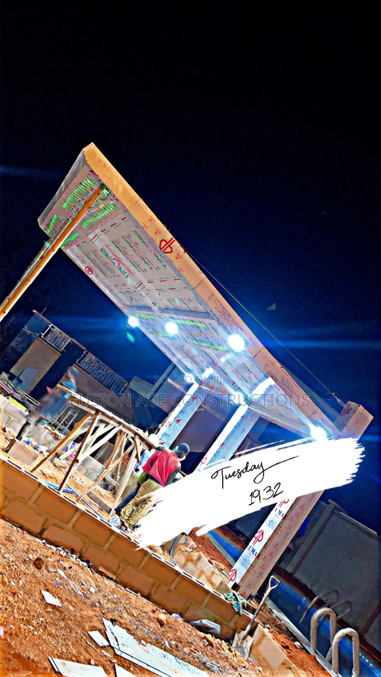 Modern Lightning Laser Cut Carport Cladded With Alucoboard