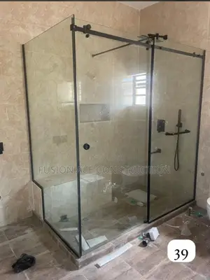 Toilet Frameless Glass Door and Cubicle
