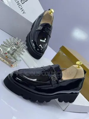Glossy Leather Givenchy Stud Black Shoe
