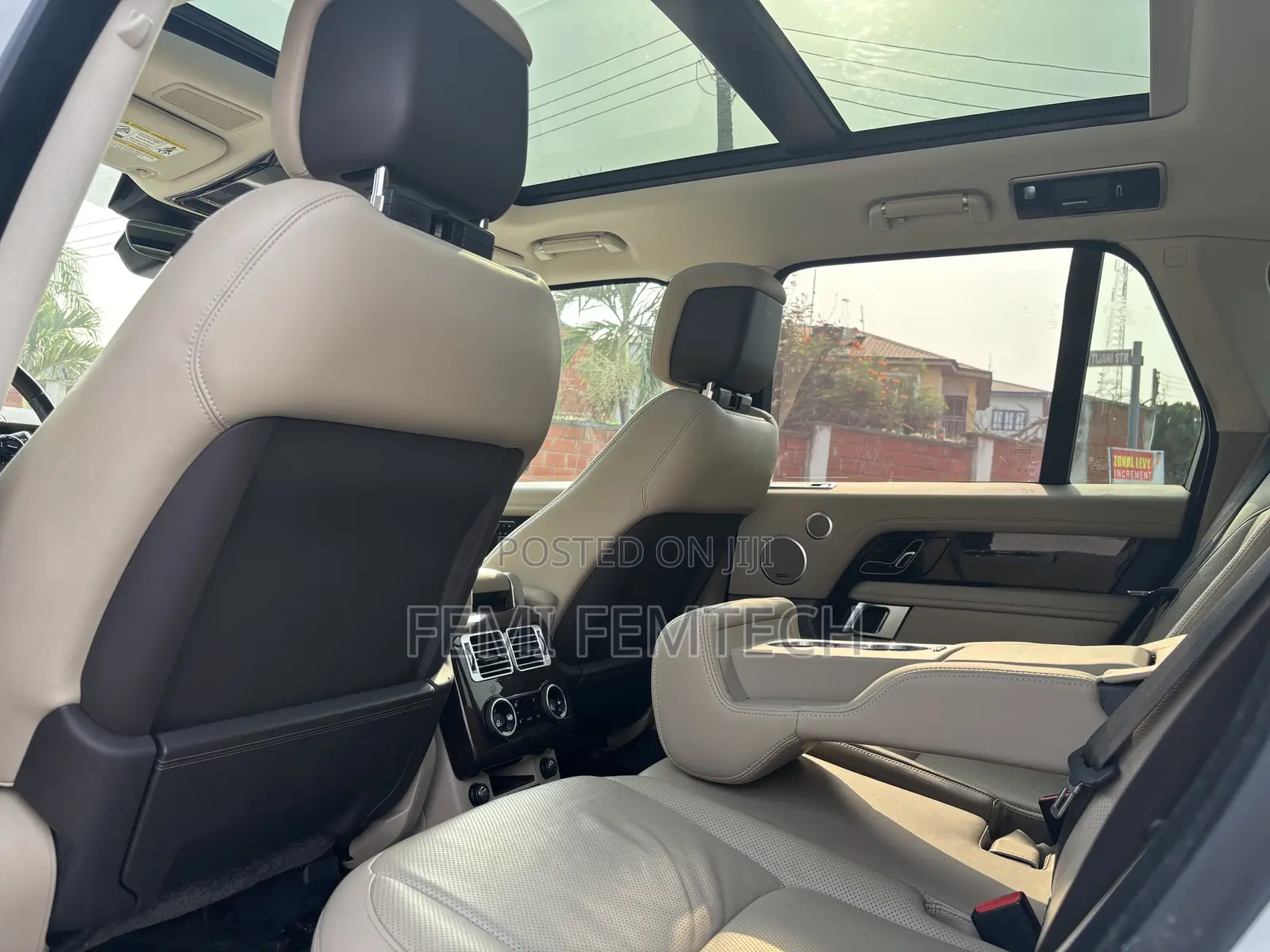 Land Rover Range Rover 2021 White