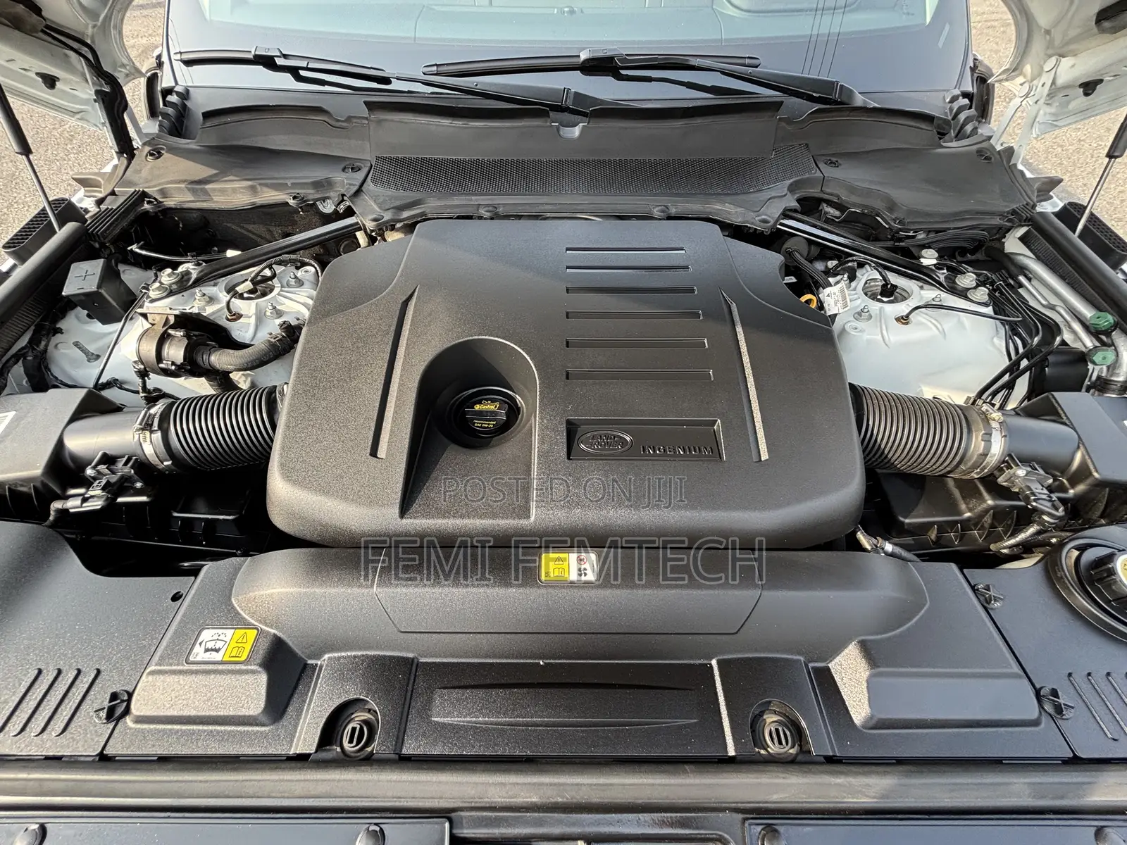 Land Rover Range Rover 2021 White