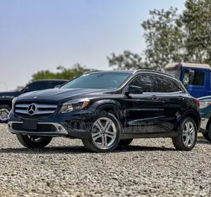 Mercedes-Benz GLA 250 2016 Black
