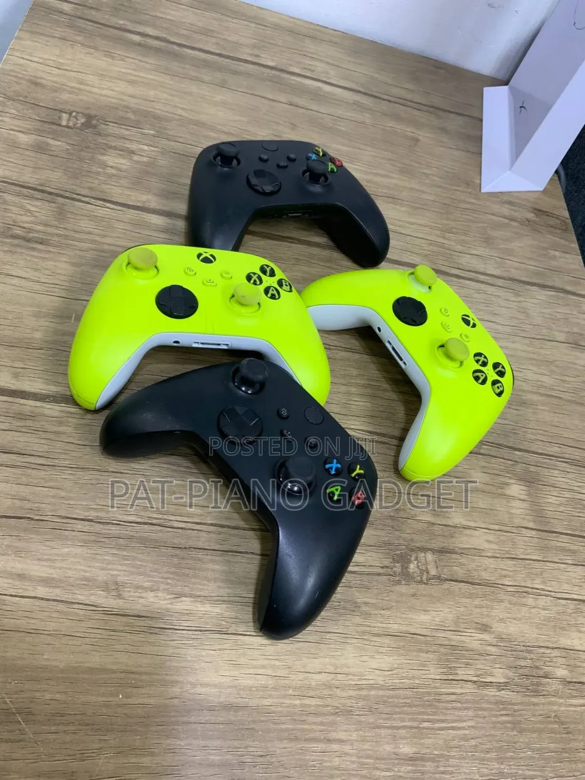 Microsoft Xbox Series X Game Controller