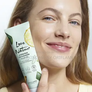 Love Nature Hydrating Gel Cleanser With Aloe Vera