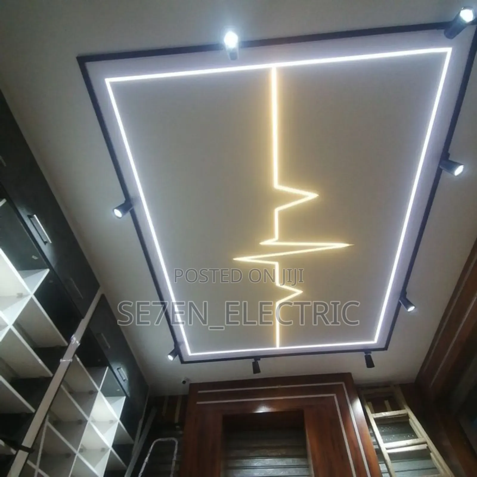 Magnetic Track Light
