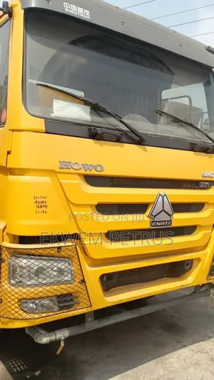 Used Howo Truck 25000ltrs Water Tank Rd Sprayer 2018 Yellow