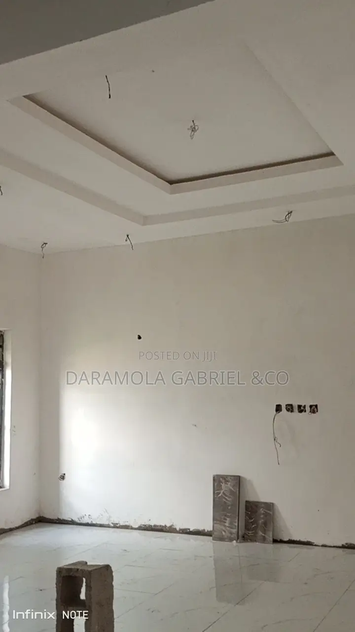 4bdrm Townhouse/Terrace in Cement for Sale