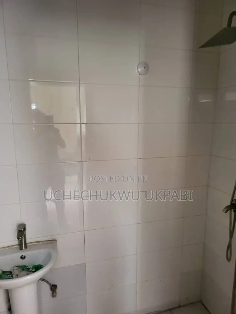 Studio Apartment in Admiralty Estate, Asokoro for rent