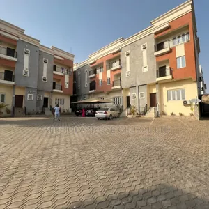 4bdrm Duplex in Guzape Abuja for rent