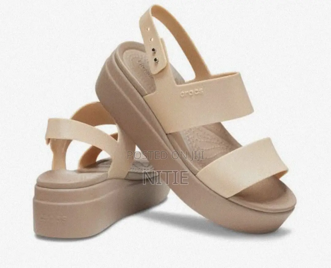 Women's Brooklyn Low Wedge Crocs