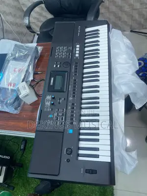 Yamaha PSR E473 Portable Keyboard 61keys