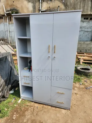 White Wooden 4by6ft Wooden Wardrobe