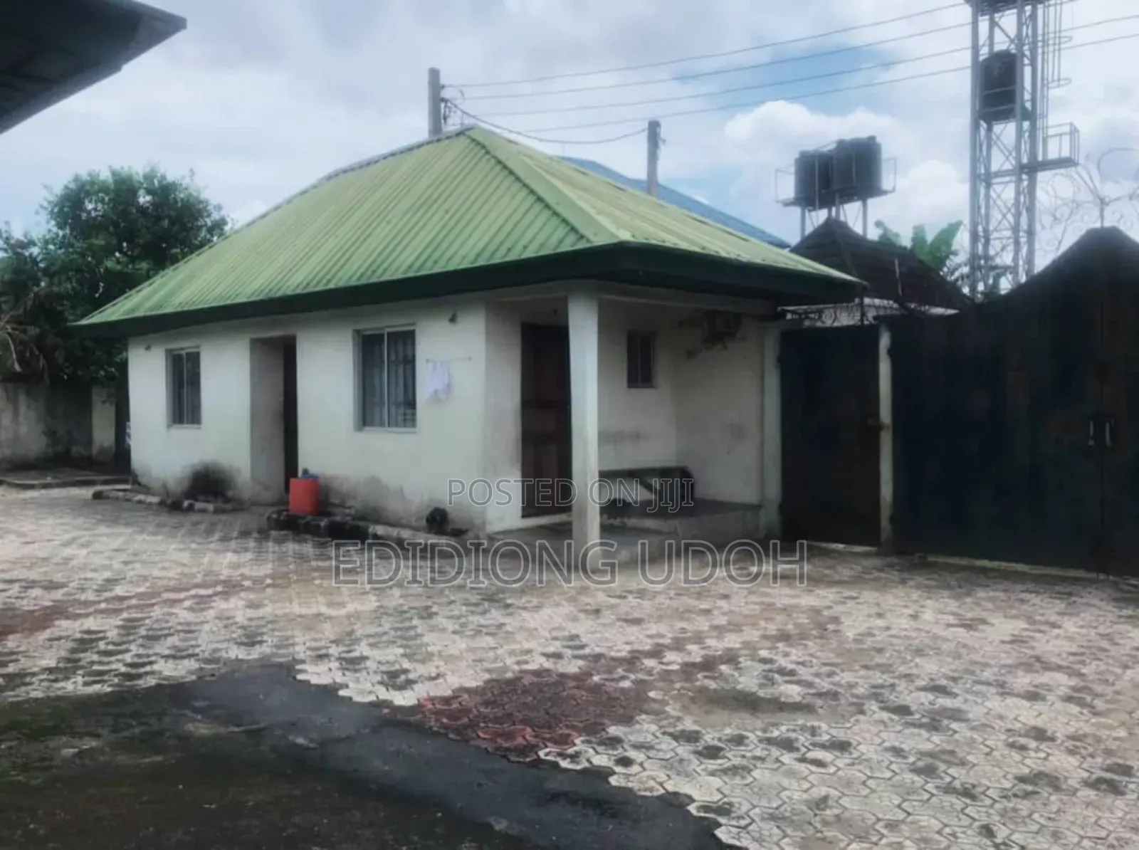 5bdrm Block of Flats in Shelter Afrique for sale