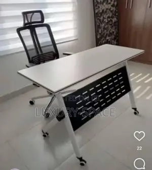 Convenient Movable Wooden Office and Reading Table