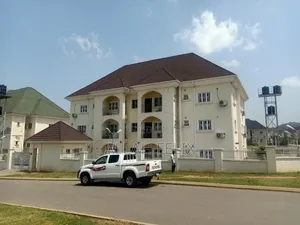 3bdrm Block of Flats in Wuye for sale