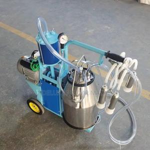 Single Type Cow Milk Extractor Machine 4 Nuzzles - MLC DELUXE NG (MR ...