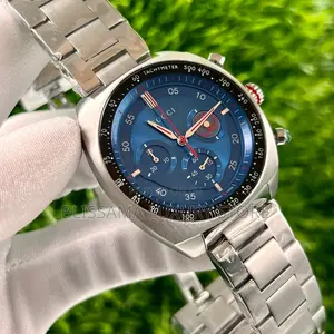 Luxury Gucci Chain Strap Wristwatches