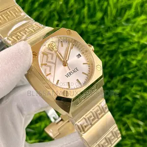 Luxury Versace Chain Strap Wristwatches