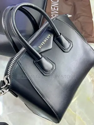 Luxury Givenchy Female Hand Bags