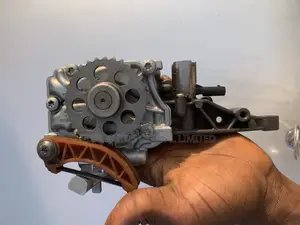 M276 Engine Oil Pump