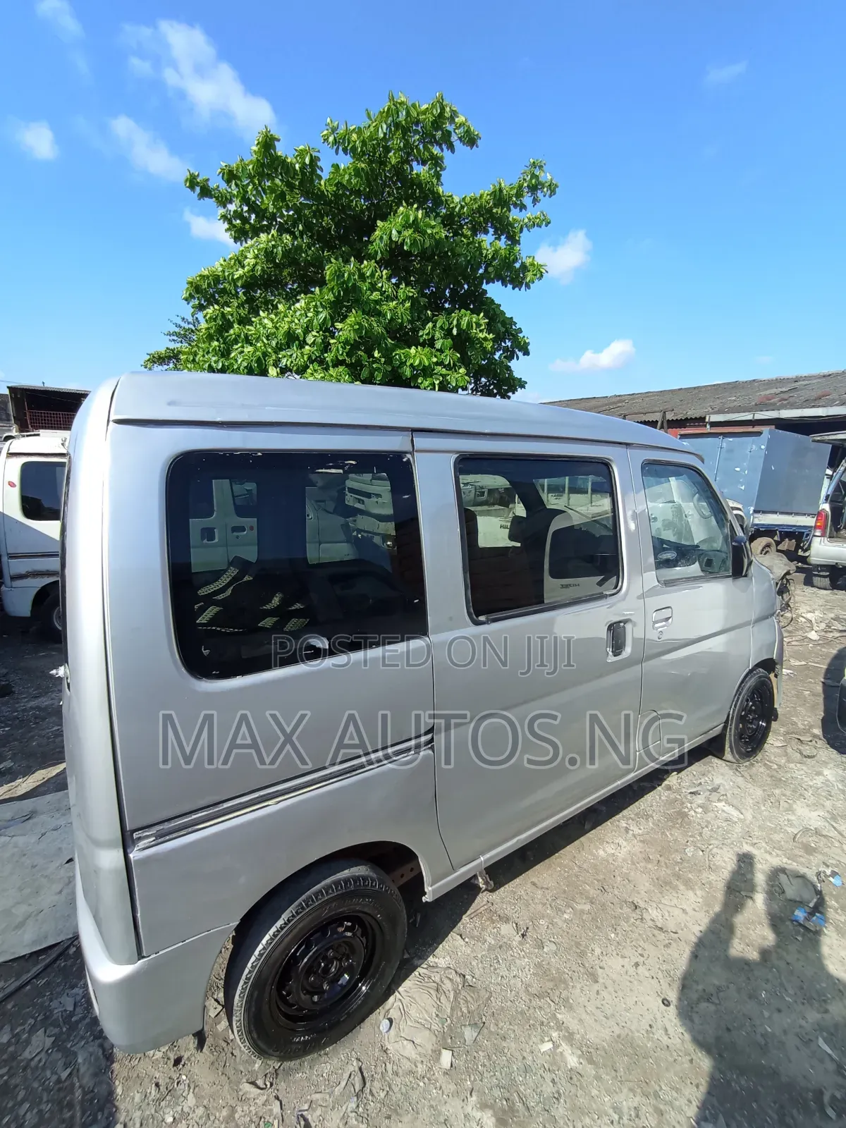 Daihatsu Hijet 2012 Grey