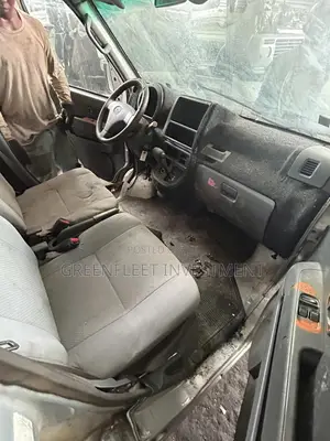 Daihatsu Hijet 2012 Silver