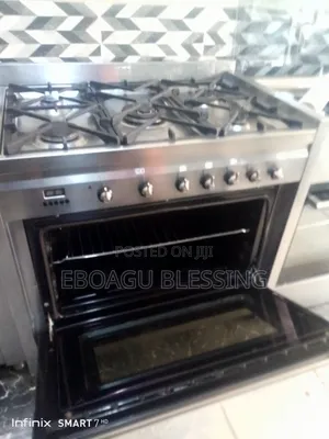 Standing Gas Cooker With Oven