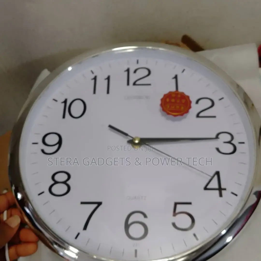 Wall Clock With Spy Camera