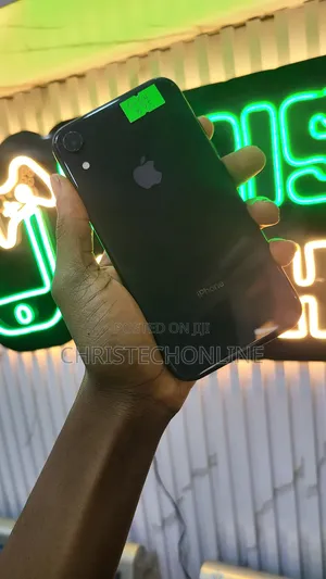 Apple iPhone XR 64 GB Black