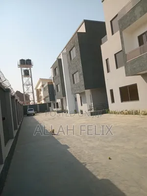 4bdrm Duplex in Life Camp for sale