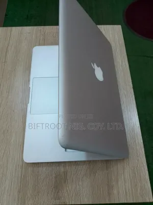 Laptop Apple MacBook 2009 4GB Intel Core 2 Duo HDD 500GB