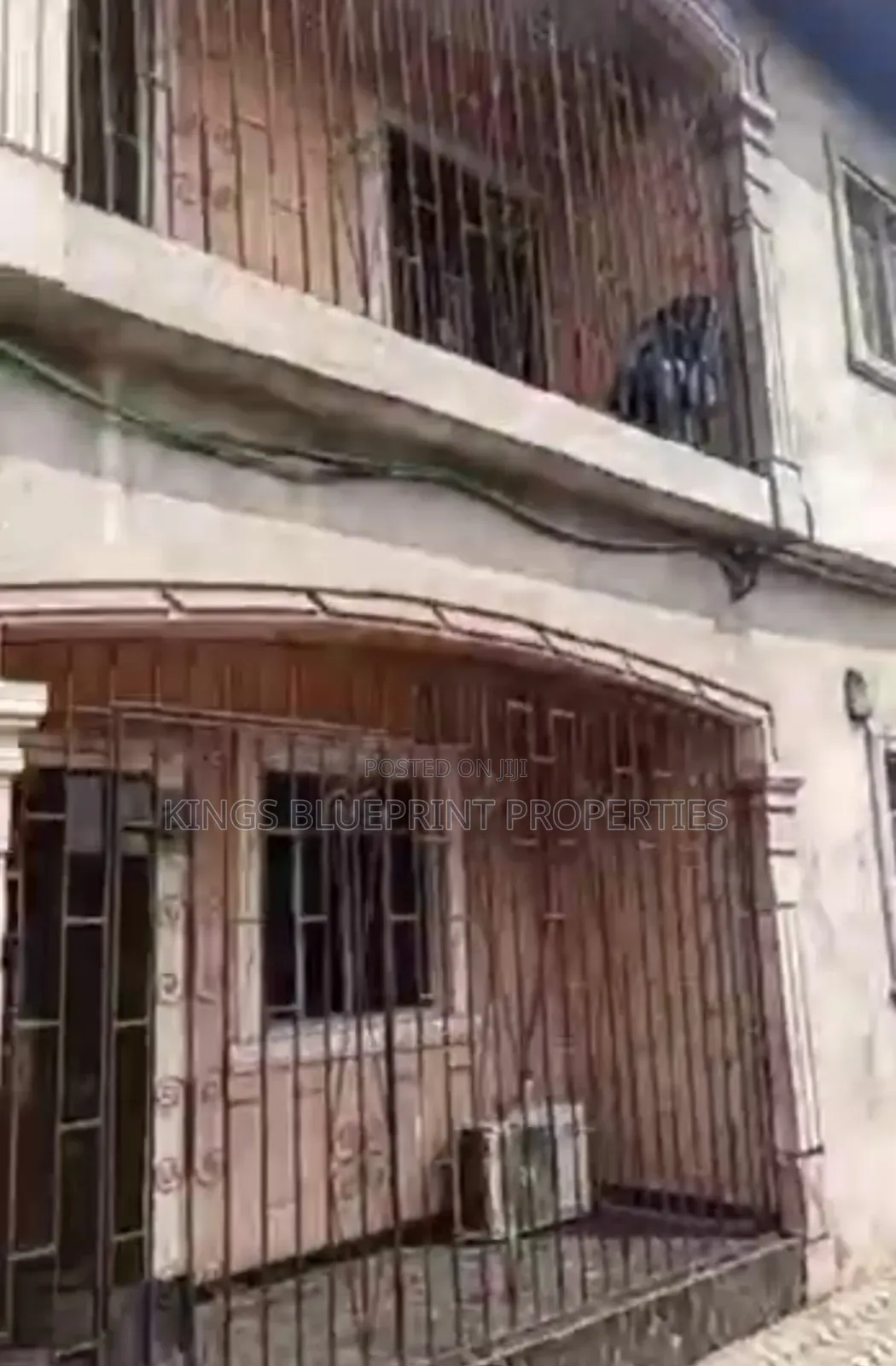 2bdrm Block of Flats in Okuokoko, Warri for sale