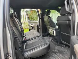Ford F-150 Lariat 4x4 SuperCrew Cab Styleside 5.5 ft. box 145 in. WB