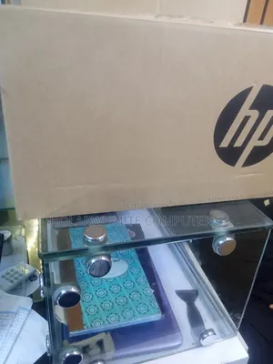 New Laptop HP EliteBook 840 G7 16GB Intel Core i5 SSD 512GB