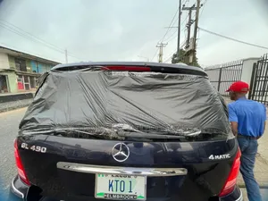 Gl450 2010 Back Glass Available We Deliver and Install