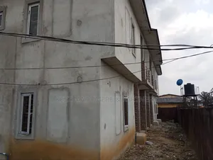 4bdrm Block of Flats in Orazi Near, New Gra, Port-Harcourt for rent